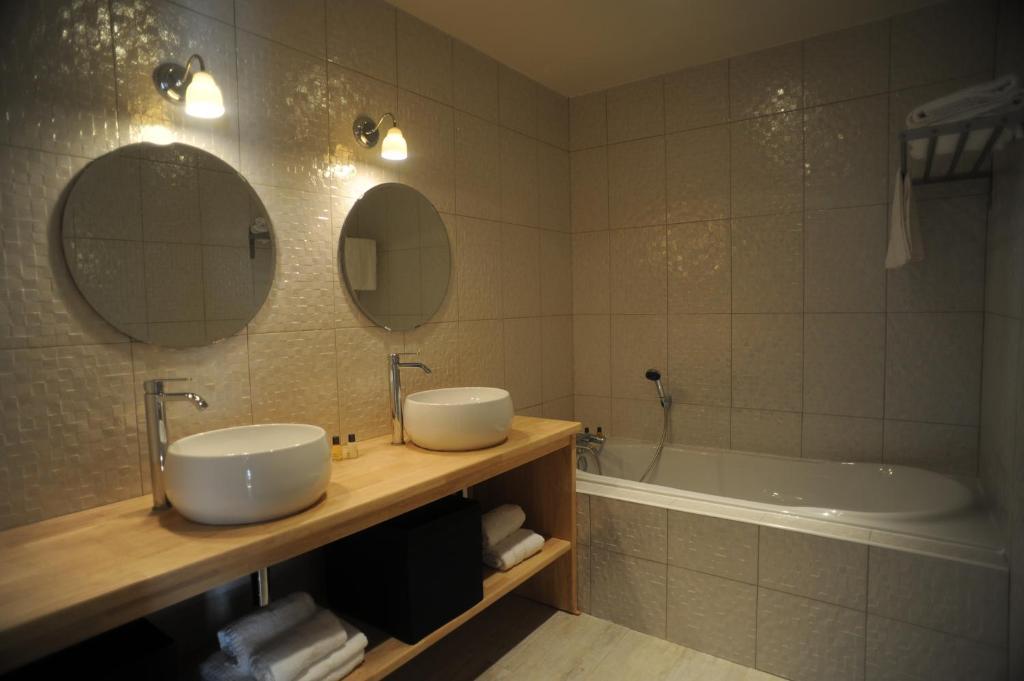 Les Chambres D'Andrea Marseillan  Ruang foto